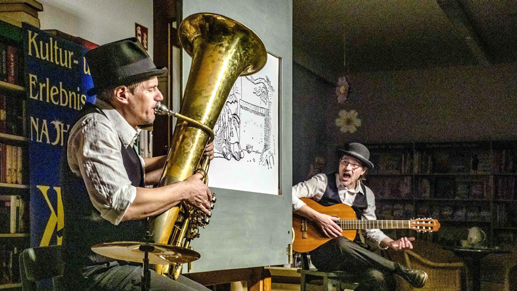 Kurbeltheaters Auftritt zur 21. Kultur-und Erlebnisnacht in der Stadtbibliothek Gräfenhainichen.